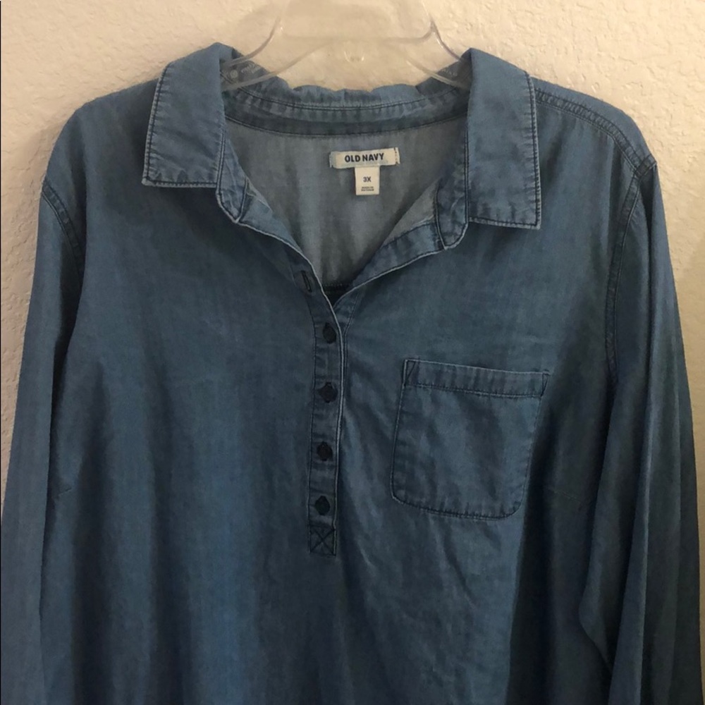 ***LIkE NeW*** soft denim. long sleeved. size 3x